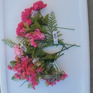 ASSORTED BUNDLE OF PINK FAUX FLOWERS